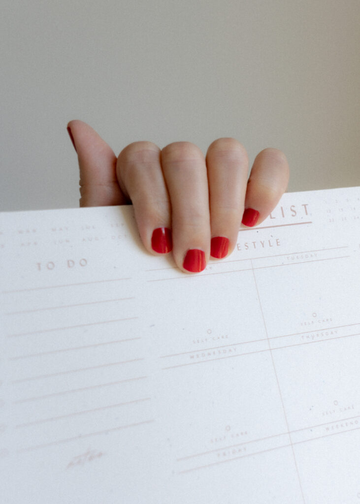 Wedding business owner overwhelmed by the gap between her dream and daily reality